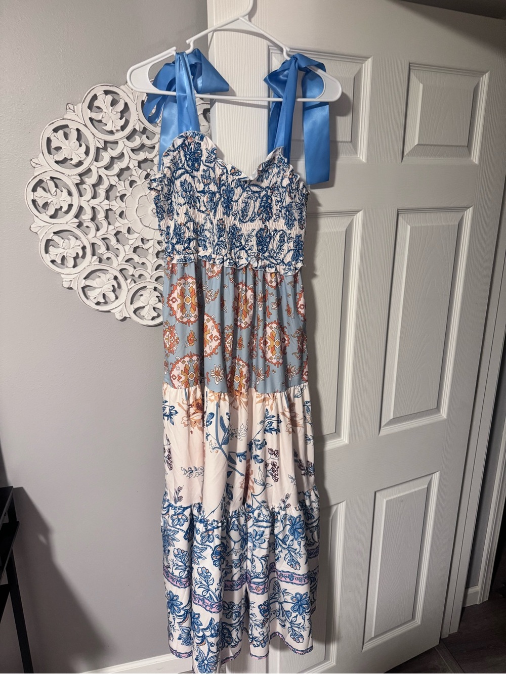 Sleeveless Tie-Shoulder Floral Maxi Dress in Blue and Cream